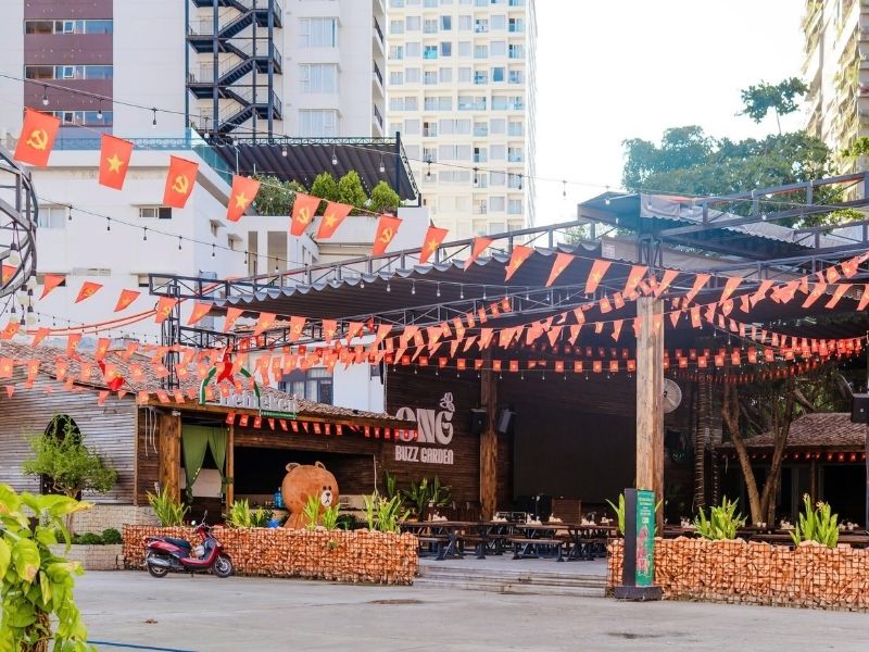 he thong am thanh nha hang beergarden pearller ce12 (9)