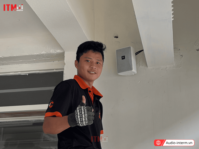 Bộ Loa Treo Tường Mini JBL (3)