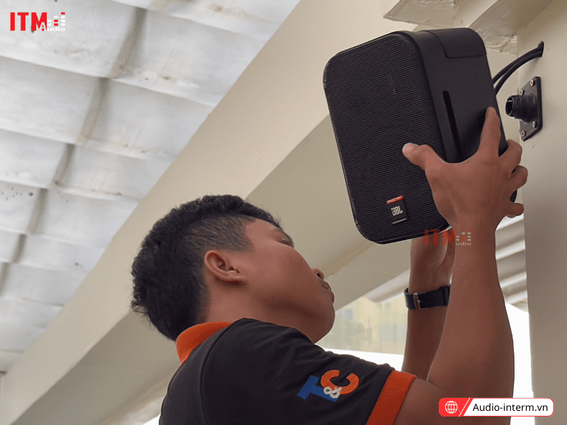 loa treo tường jbl control 1 pro (1)