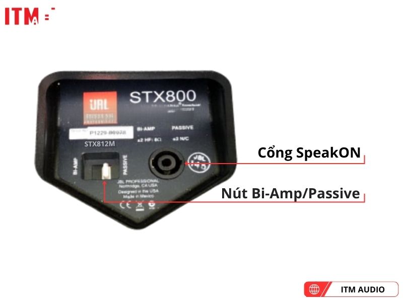 loa san khau jbl stx 812m