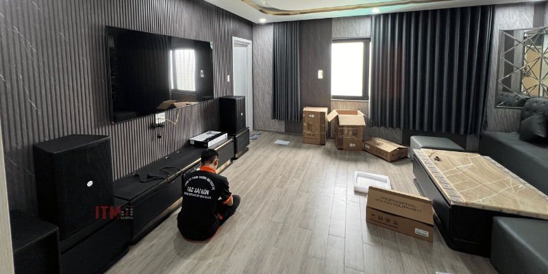 1loa karaoke treo tuong