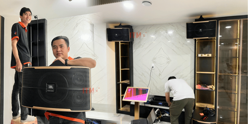 2loa treo tuong cong suat lon