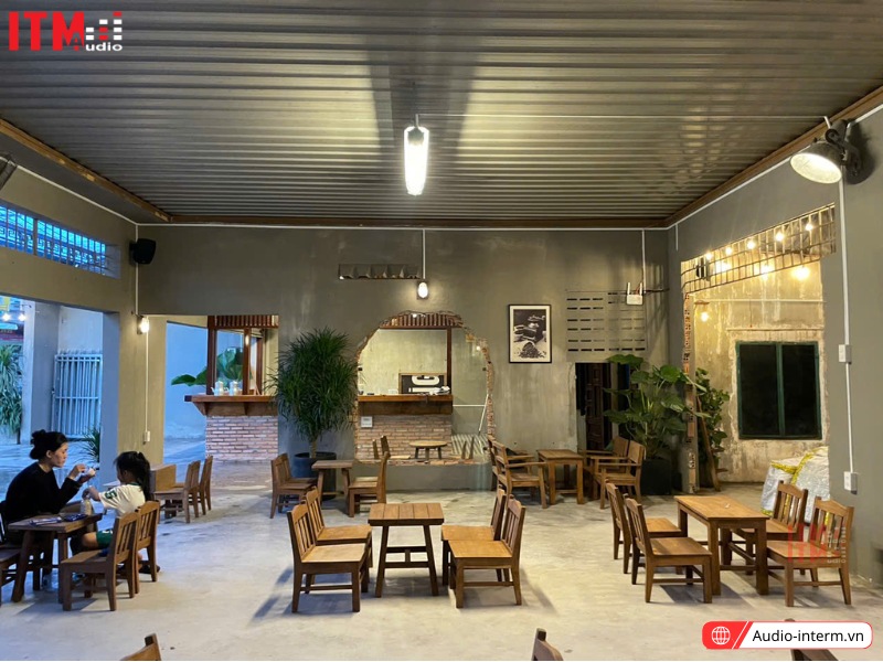 lắp đặt hệ thống âm thanh quán cà phê (2)