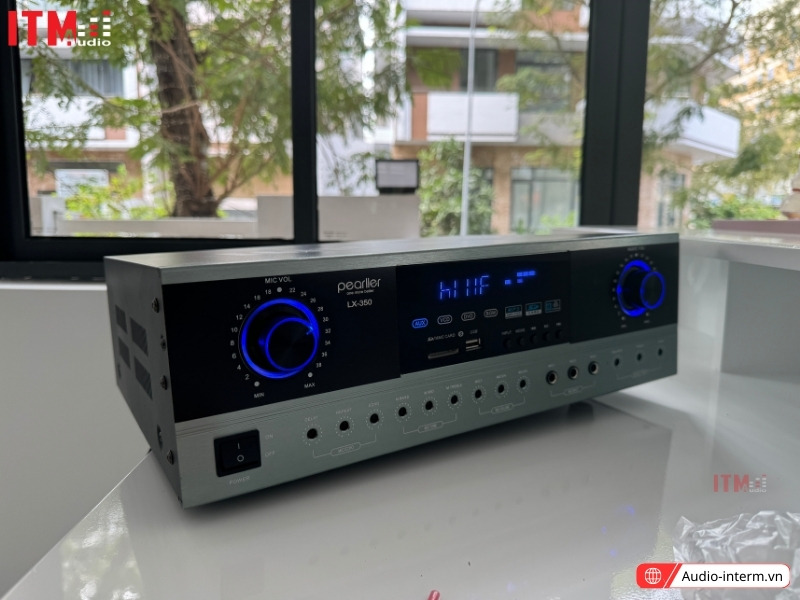 âm thanh cho showroom mắt kính 4