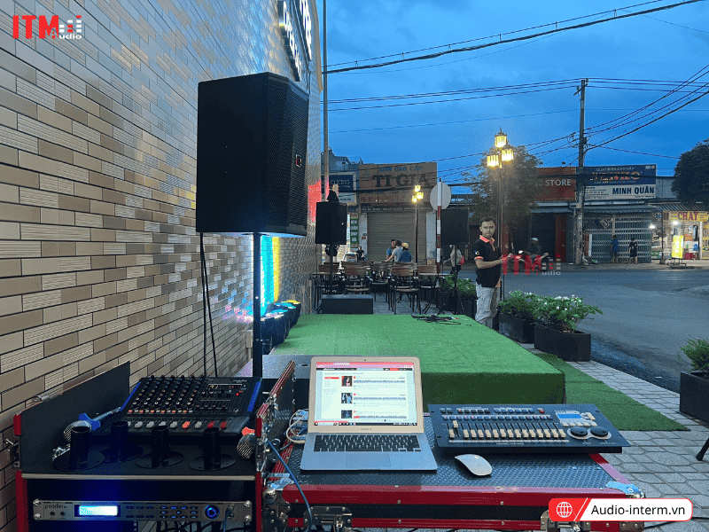 loa sân khấu ngoài trời (4)