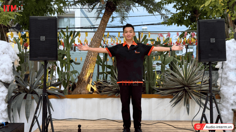 dàn acoustic cho quán cafe ngoài trời (6)