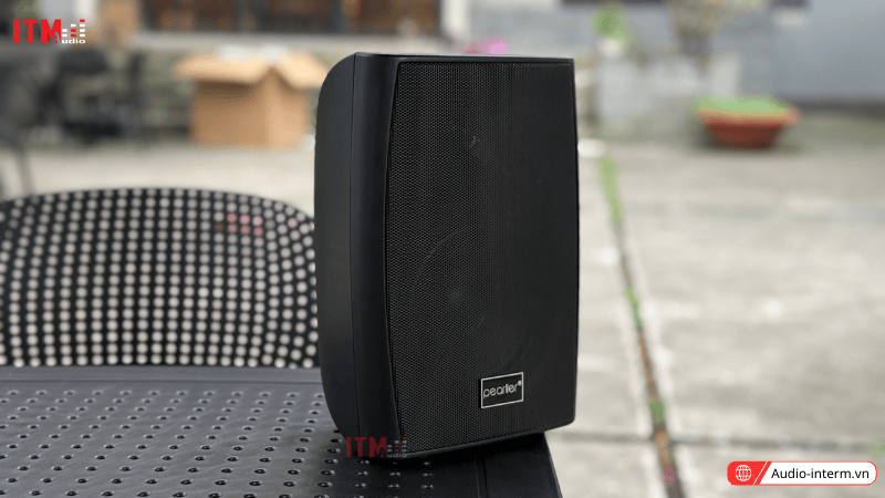 lắp đặt loa cho quán cafe sân vườn (3)