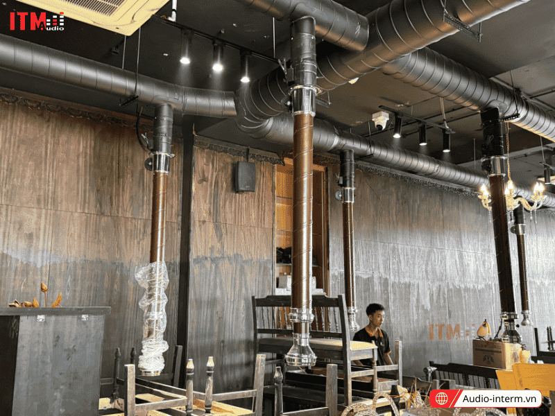 loa treo tường pearller cho nhà hàng (4)