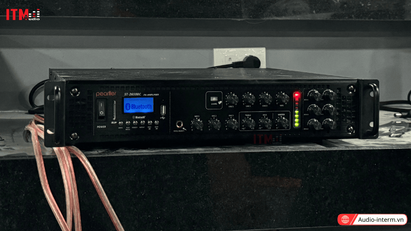 lắp đặt loa cho nhà hàng (2)