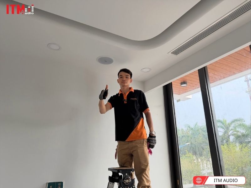 lap dat bo loa nghe nhac phong ngu nha anh tuan quan 12 2
