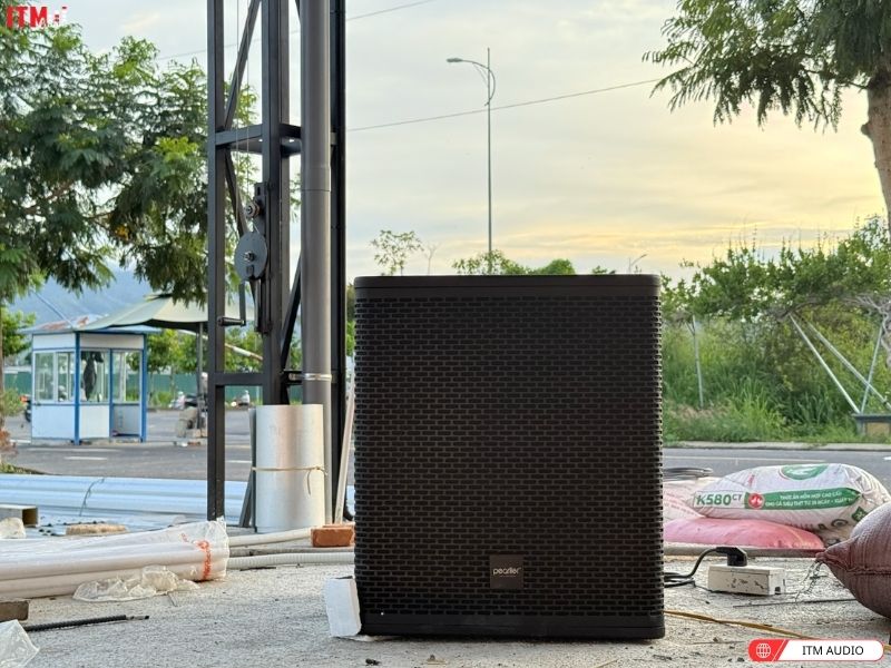 am thanh nha hang choi live band