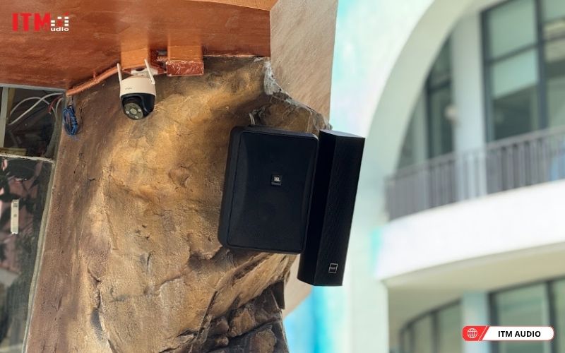 loa jbl quan cafe (7)