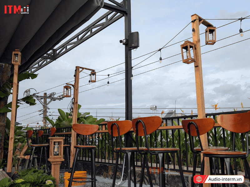 bố trí loa cho quán cafe (3)